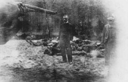 German soldiers execute Piotr Sosnowski, a priest from Tuchola. Piasnica Wielka, Poland, 1939.