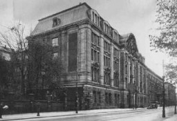 Cuarteles de la Gestapo nazi (policía secreta estatal) y de la Oficina Principal de Seguridad del Reich (RSHA). Berlín, Alemania, fecha incierta.