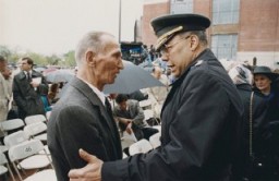 Jan Karski and General Colin Powell meet during the opening ceremonies of the US Holocaust Memorial Museum. Washington, DC, April 22, 1993.