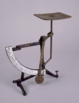Scale used by refugees Masza Swislocki and George Lieberfreund to weigh jars of artificial honey, which they manufactured and sold in the restricted area of Shanghai. [From the USHMM special exhibition Flight and Rescue.]