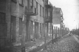 Camp tsigane dans le ghetto de Lodz. Pologne, 1941-1944.