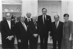 Members of the United States Holocaust Memorial Council pose with President George Bush (third from right) on the occasion of the 1989 Days of Remembrance. Benjamin Meed is fourth from the right. Washington, DC, 1989.
Learn more about Days of Remembrance.