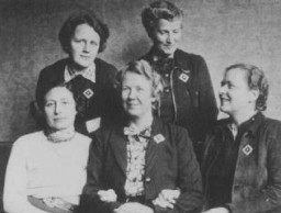 Des délégués Quakers de l’American Friends Service Committee (le Secours Quaker américain) qui mit en œuvre une opération de secours et de sauvetage à Toulouse. France, janvier 1941.