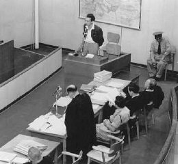 Abba Kovner testifies during the Eichmann trial