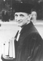 Мартин Нимёллер, протестантский пастор, выступавший против нацистского режима.